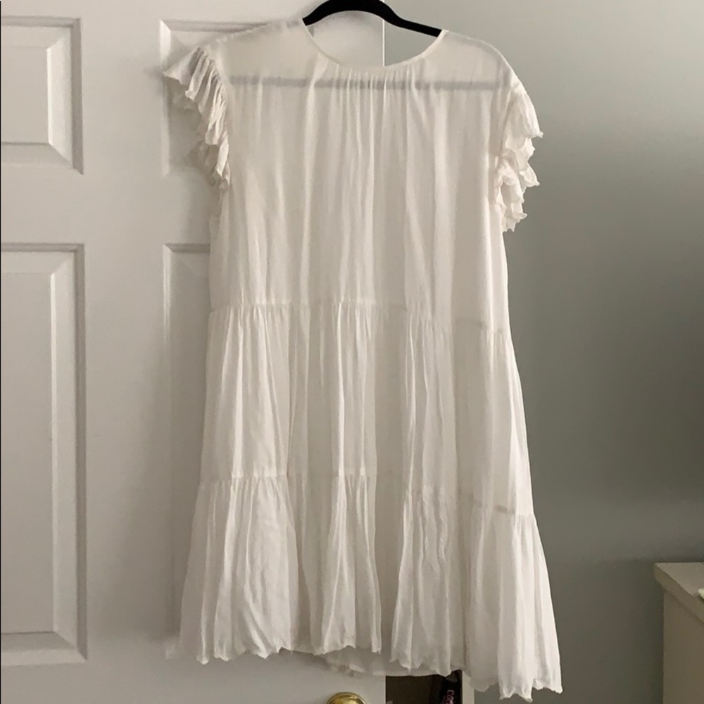 White summer flowy boho chic dress